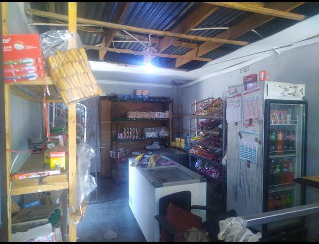 2 BEDROOM HOUSE FOR SALE IN PALM SPRINGS